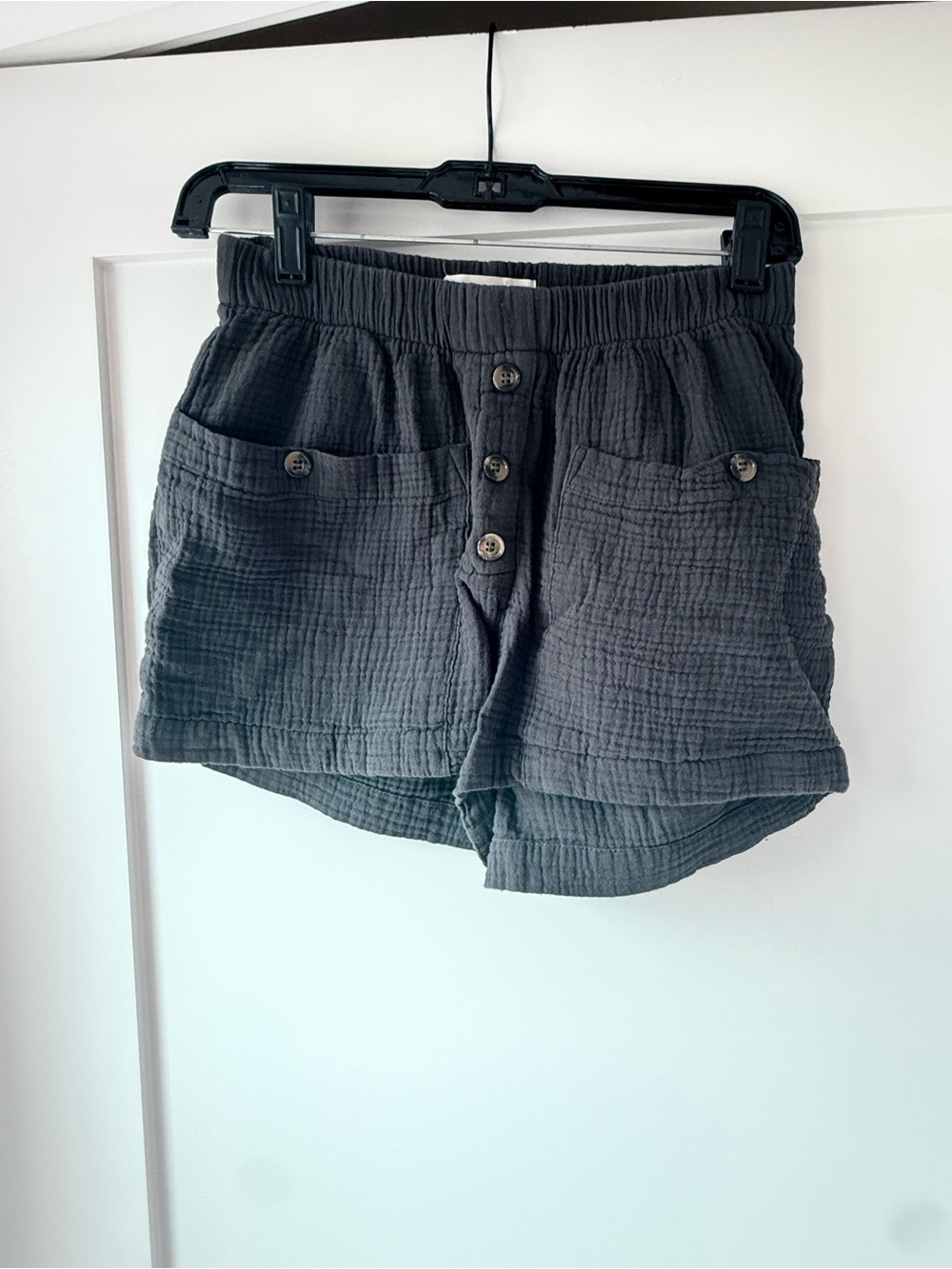 Back Beat Co. Charcoal Textured Button Shorts - Small